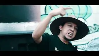 26 FAMILY  , DE ROL EN LA CIUDAD (CREYZY Y LA COKA LOKA) VIDEO OFICIAL