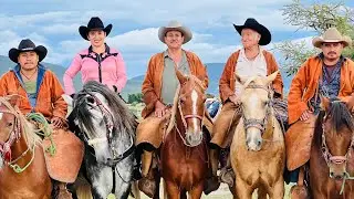 Cabalgata en Miahuatlán de Porfirio Díaz en las fiestas Octubrinas 2025 