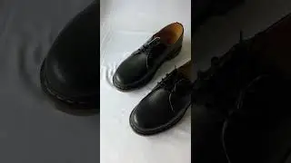 Unboxing the classic @drmartensofficial 1461 Smooth Leather Shoes 🖤 shop these staples now