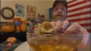 Hunan Delight 🥣 🐄 🍤 Hot n&rsquo; Sour Soup Steamed Meat Dumplings and Shrimp Toast Asian Food Review 