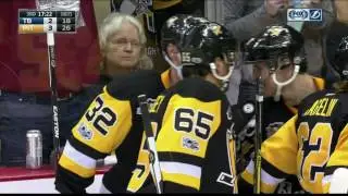 Crosby sets up Streit for first goal with Penguins