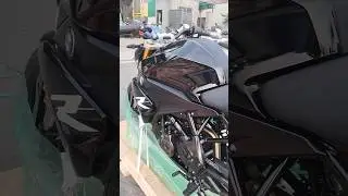 Unboxing New 2024 BMW - R #bike #automobile #bmw #youtubeshorts #2024 #shorts #r #india #unboxing #1