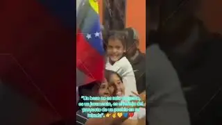 Un beso no es solo un gesto, es un juramento, es el reflejo del proyecto de un pueblo en su mirada.