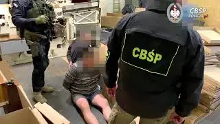 Polska Policja - Rozbita grupa, zlikwidowana fabryka i przejęty towar