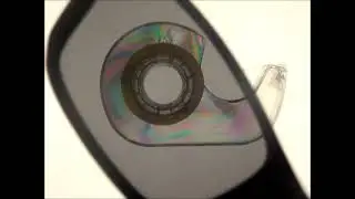 Polarized light with sunglasses demo / Ellen McHenrys Basement Workshop