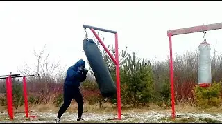 Зимовий вуличний бокс тренування winter training boxing