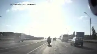 Байкер встал на 