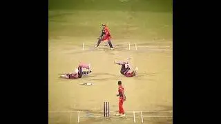 Miss fielding at it&rsquo;s peak 🤡#india #ipl #cricket #shorts #sg @18NamanEdits ​@cricketbabaredits