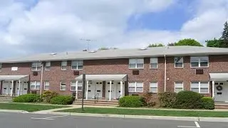 15a North Maple Avenue, Park Ridge, NJ Presented by Robin Malley.