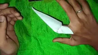 How to make a paper vampire claw