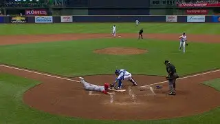 CIN@MIL: Winker scores on a Villar's fielding error