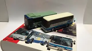 Tomica bus set volume 3 unboxing and review! (The Tomica Table)