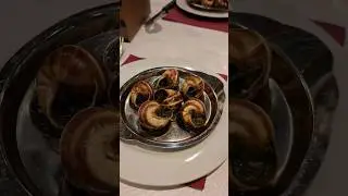 Escargot Dinner in Paris 👨&zwj;🍳