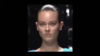 Jac Jagaciak for Versace RTW Spring 2011  #runwaycollection #fashiondesigner #runwayshowcase