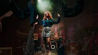 #music #beautiful #voice #performance #red #fox #2024 #зима #winter