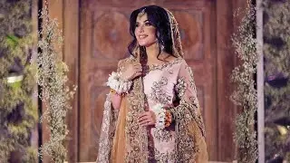 Bride's cutest dance performance at her own Mehndi Ceremony... &hearts;️