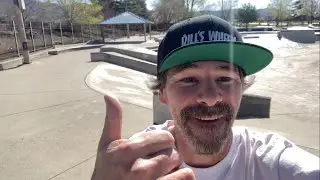 Skateboarding Los Altos Skatepark. Albuquerque New Mexico! Old head style!