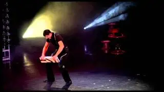 Jaz Danion juggling and balancing act