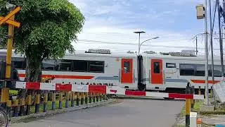 Perlintasan kereta api Jl. Yos Sudarso Wlingi JPL 156
