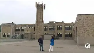 Wyandotte school board member resigns amid cellphone tower controversy