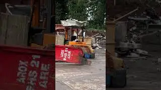 Arox Scrap Shear Model EHS21 Cutting Scrap in France