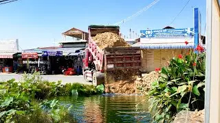Amazing skill driver use bulldozer KOMAT'SU D20P push stone for build the new road
