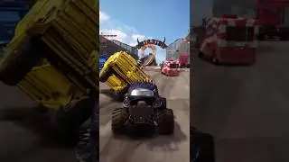 Wreckfest #crashphysics #wreckfest #jump #shorts #demolitionderby