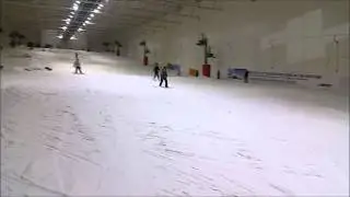 Practicing some Tripods @ Snowfactor, Glasgow on Salomon Assassin