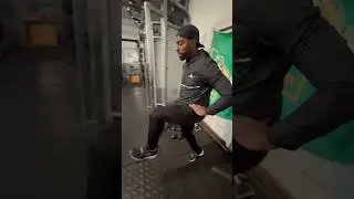 How to Do a Bodyweight Forward Lunge | Build Leg Strength & Balance