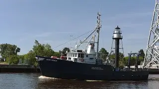 LLO R/V Blue Heron Tour