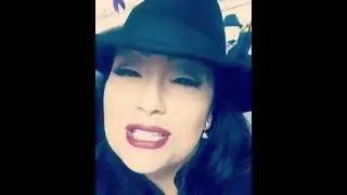 Suzette on a MAC Selena lipstick 💄