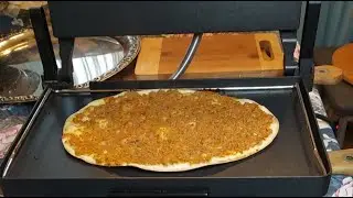 LAHMACUN MAKINESI ILE LAHMACUN #keşfet #kochkurs