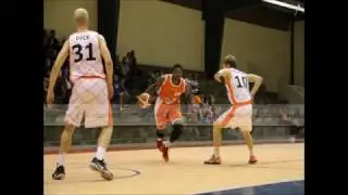Cameron Vines  vs  Viten Fuenlabrada