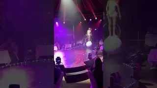 Hula-hoop on a Globe 2026
