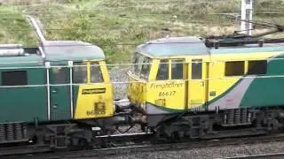 86605+86637 4L75 Crewe BH - Felixstowe at Casey La on 11/10/11