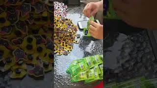 How to Efficiently Produce PVC Soft Rubber Shoe Charms in China | Soft PVC Keychain Filling Machines