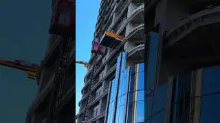 300 meters high in the CBD building#loadingplatform #superdeck  #retractableloadingplatform
