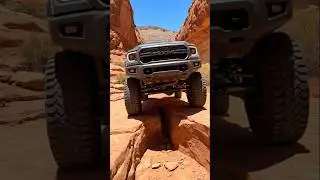 Extreme Rock Crawling 4x4 🚙⛰️  Real Off-Road Test