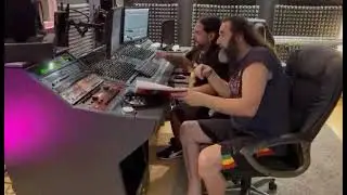 VH&Auml;LDEMAR en Chromaticity Studios