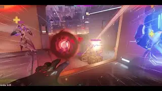 HUGE Doomfist punch...