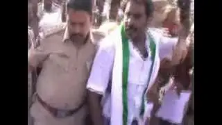 Pinnelli.Ramakrishna reddy fight With Macherla CI Dharmendra