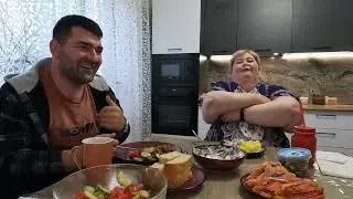 Мукбанг  На обед у нас самая простая и вкусная еда.