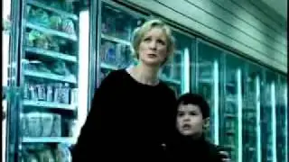 PETA's banned ad :  No Turkey for Xmas ** Pas de Dinde &agrave; Noel
