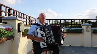 Leo Reddy and his toe tapping music from the heart of Ireland