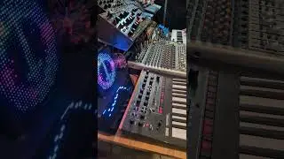 Synth jam with the sound of Keith Emerson's fat bass from Brain Salad Surgery