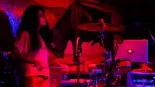 Kiran Gandhi & DJ Ethos trade solos @ La Cita, Downtown LA