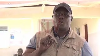 Deputy speaker gives Omoro COVID-19 task force UGX 20m