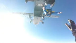 Fallschirmsprungprüfung 2022 Pink Skyvan @SkydiveVarrelbusch