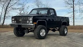 The BADDEST  Squarebody Chevy Around!