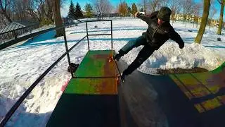 A BLUNT A DAY 1:  blunt to rock to fakie
